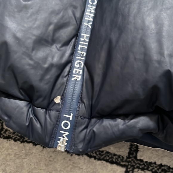Tommy Hilfiger winter jacket with a couple tears. - Picture 3 of 8